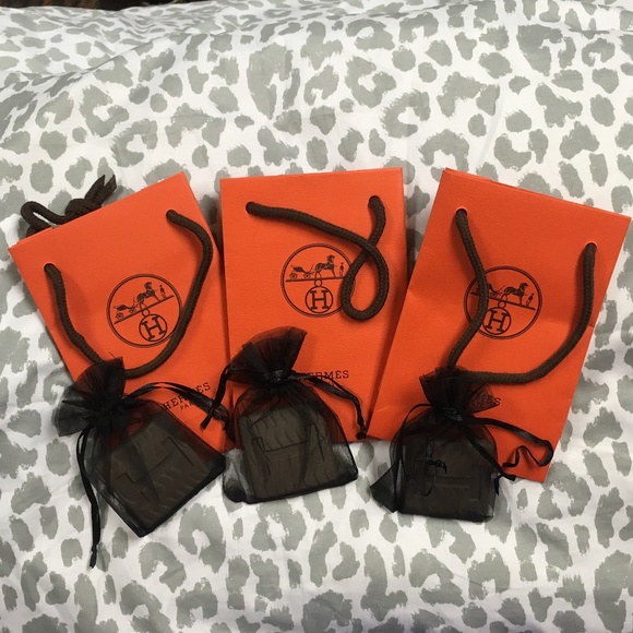 LAST ONE🎄Hermès stocking stuffers! Shopping bag + scent stone - Picture 1 of 5